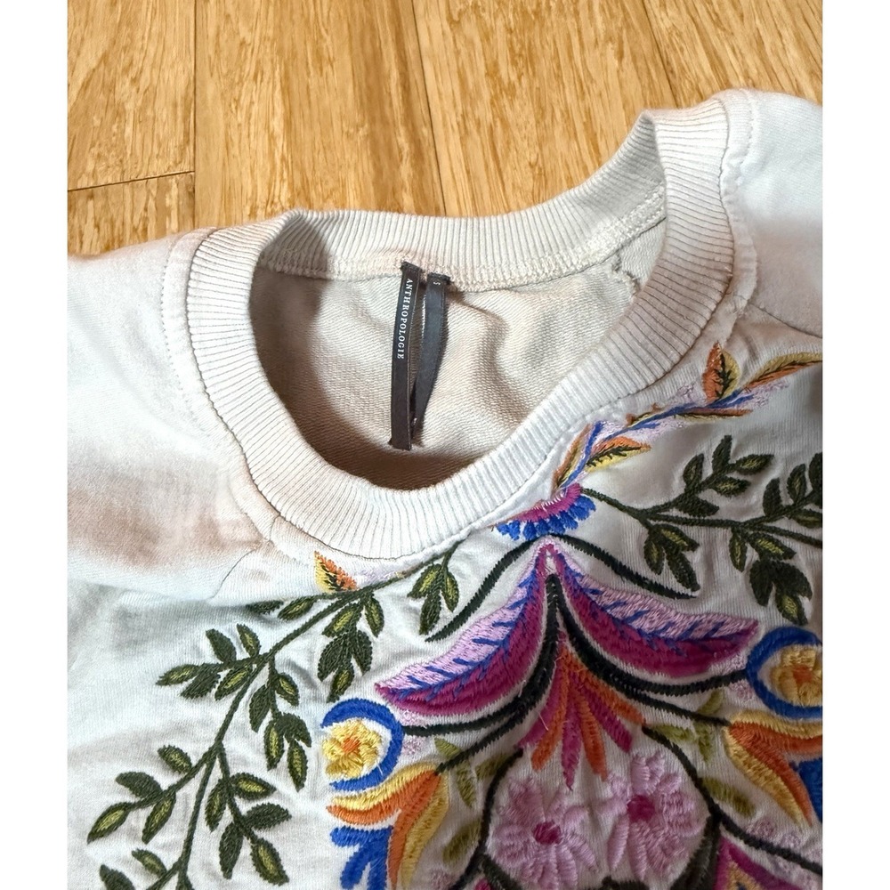 Anthropologie Embroidered Short Sleeve Sweatshirt Tan Crew Neck Women's Size S - Picture 7 of 8